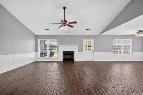 Living - 10 Nevada Ln, Cabot, AR 72023 photo 2 of 2