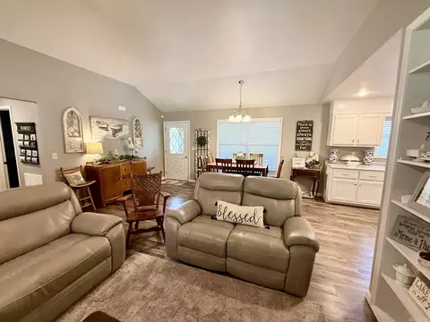 Living - 269 Valhalla, Edgemont, AR 72044 photo 3 of 4