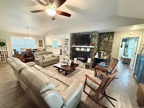 Living - 269 Valhalla, Edgemont, AR 72044 photo 1 of 4