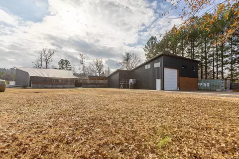 8909 Berry Patch Ln, Roland, AR 72135