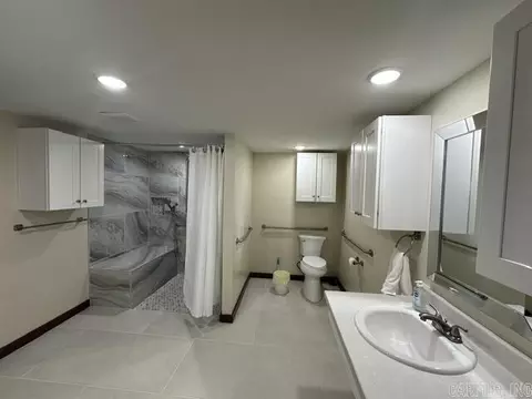 Bath - 502 S Main St, Beebe, AR 72012 photo 3 of 5
