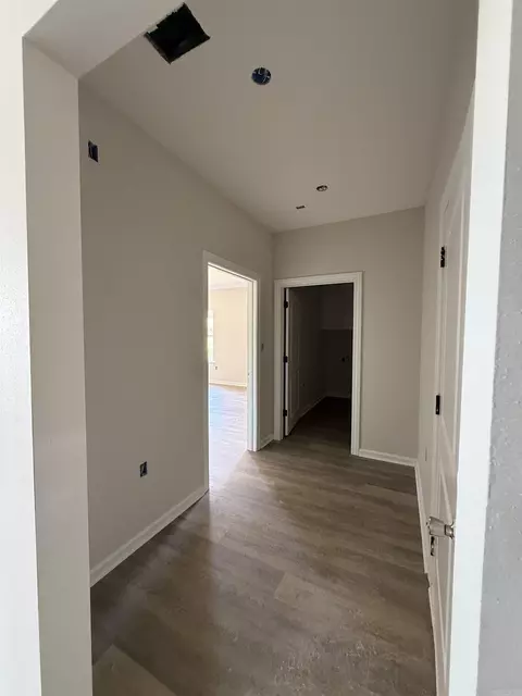 Entry Way - 507 Madeleine Cir, Austin, AR 72007 photo 3 of 3