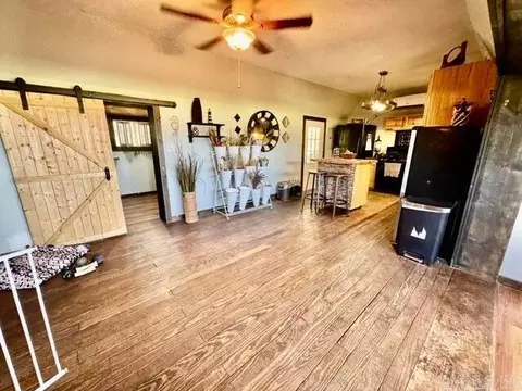 Entry Way - 366 Jaybird Ln, Searcy, AR 72143 photo 2 of 2