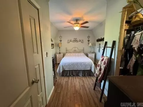 Bedroom - 366 Jaybird Ln, Searcy, AR 72143 photo 1 of 3