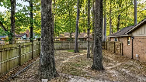 Exterior - 1305 War Eagle, Pine Bluff, AR 71603 photo 5 of 7