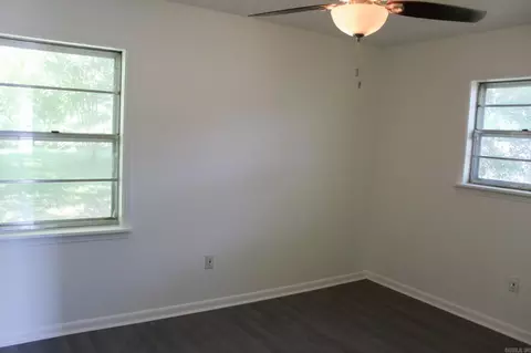 Bedroom - 807 S S Spg, Searcy, AR 72143 photo 3 of 3