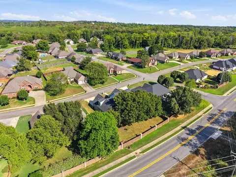 View/Area - 1213 Bent Tree Ln, Searcy, AR 72143 photo 3 of 3