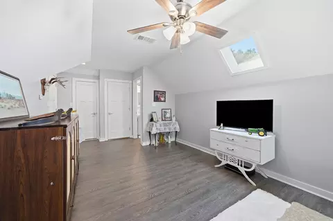 Entry Way - 1213 Bent Tree Ln, Searcy, AR 72143 photo 7 of 8