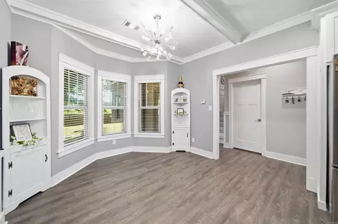 Entry Way - 1213 Bent Tree Ln, Searcy, AR 72143 photo 4 of 8
