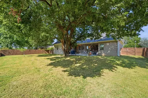 Exterior - 1213 Bent Tree Ln, Searcy, AR 72143 photo 10 of 11