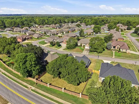 View/Area - 1213 Bent Tree Ln, Searcy, AR 72143 photo 2 of 3