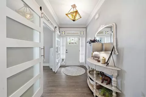 Entry Way - 1213 Bent Tree Ln, Searcy, AR 72143 photo 1 of 8