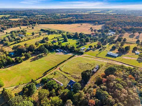 235 Rice Ln, Mcrae, AR 72102 photo 6