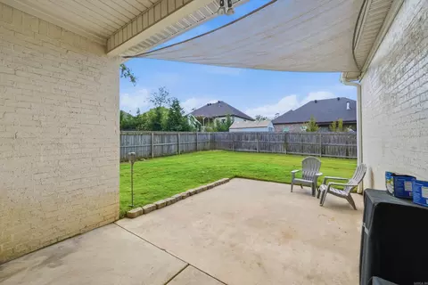 Exterior - 5709 Red Leaf Dr, Benton, AR 72019 photo 4 of 8