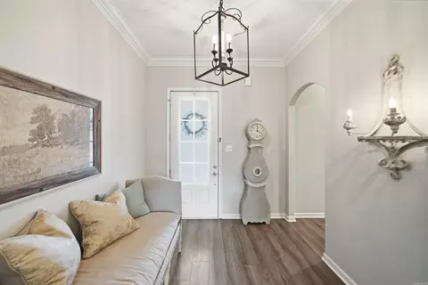 Entry Way - 5709 Red Leaf Dr, Benton, AR 72019 photo 2 of 8