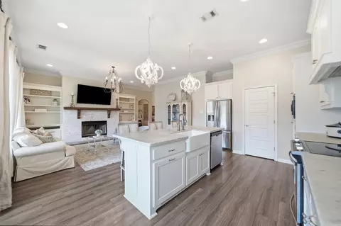 Kitchen - 5709 Red Leaf Dr, Benton, AR 72019 photo 7 of 7