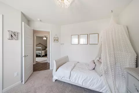 Bedroom - 5709 Red Leaf Dr, Benton, AR 72019 photo 6 of 9