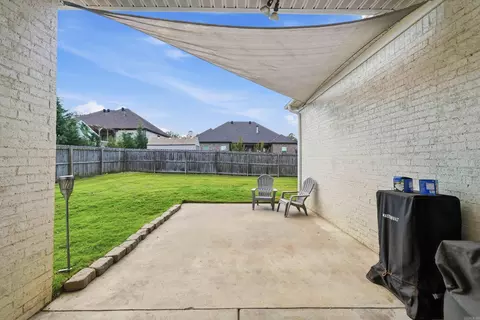 Exterior - 5709 Red Leaf Dr, Benton, AR 72019 photo 3 of 8