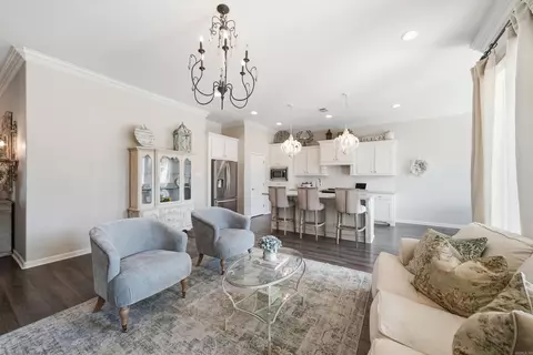 Living - 5709 Red Leaf Dr, Benton, AR 72019 photo 5 of 5