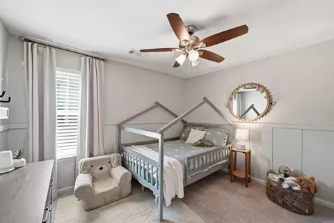 Bedroom - 5709 Red Leaf Dr, Benton, AR 72019 photo 3 of 9