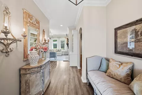 Entry Way - 5709 Red Leaf Dr, Benton, AR 72019 photo 1 of 8