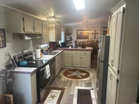 545 H St, Clinton, AR 72031 photo 3