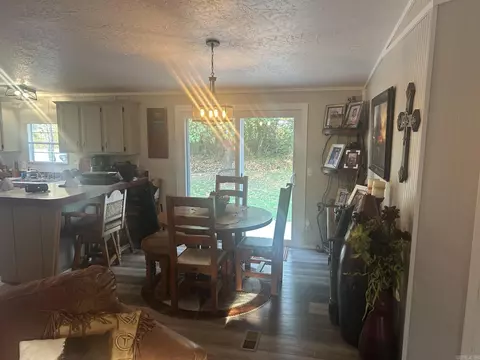 545 H St, Clinton, AR 72031 photo 9