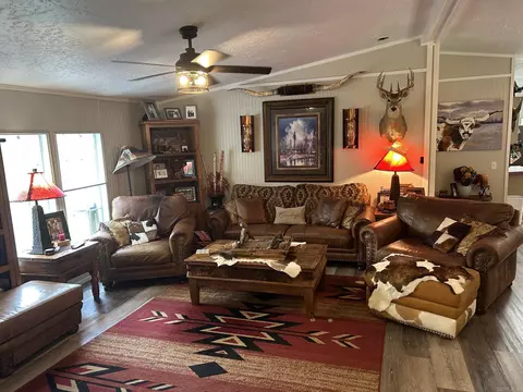 545 H St, Clinton, AR 72031 photo 6