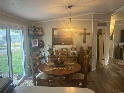 545 H St, Clinton, AR 72031 photo 8