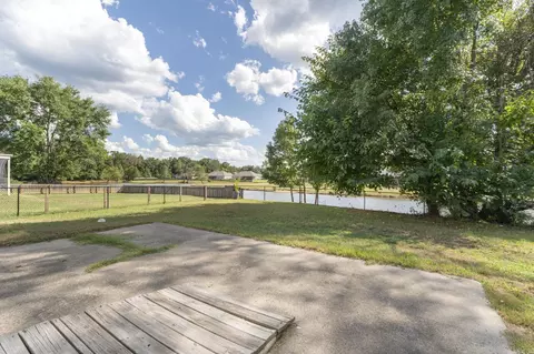 Exterior - 315 Lamplighter Dr, Haskell, AR 72015 photo 7 of 11