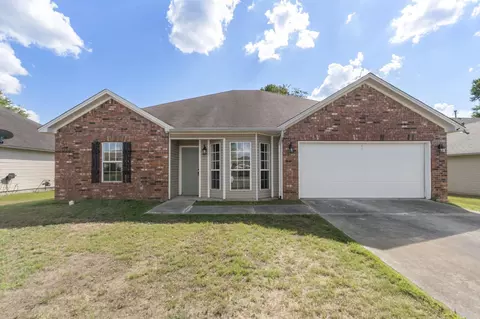 Exterior - 315 Lamplighter Dr, Haskell, AR 72015 photo 3 of 11