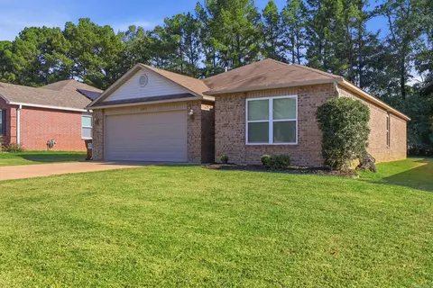 Exterior - 1089 Meadows Edge Dr, Alexander, AR 72002 photo 2 of 10