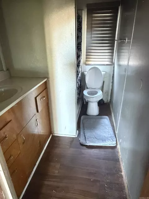 Bath - 714 Clay 256, Corning, AR 72422 photo 6 of 6