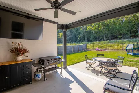 Exterior - 2525 Overcup, Conway, AR 72034 photo 3 of 5