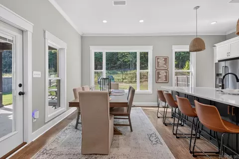 Dining - 2525 Overcup, Conway, AR 72034 photo 1 of 1