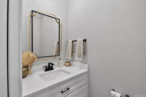 Bath - 2525 Overcup, Conway, AR 72034 photo 1 of 3