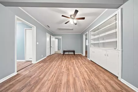 Living - 115 Crouch, Benton, AR 72019 photo 6 of 12