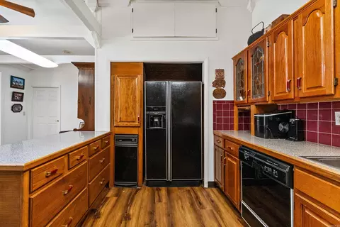 Kitchen - 8205 8219 Codie Ln, Benton, AR 72019 photo 2 of 5