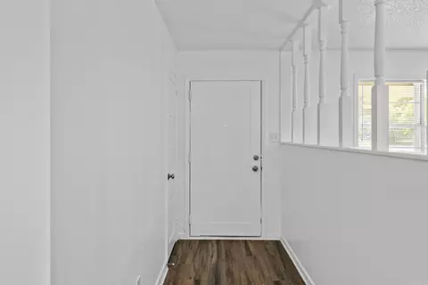 Entry Way - 51 Wagner St, Bryant, AR 72022 photo 2 of 2
