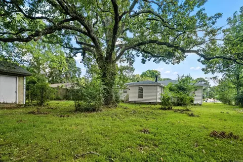 Exterior - 51 Wagner St, Bryant, AR 72022 photo 5 of 8