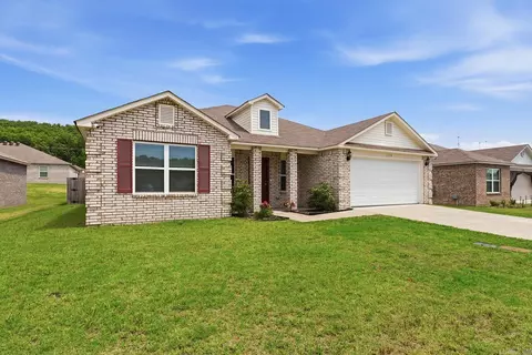 Exterior - 1110 Rockwell Dr, Conway, AR 72032 photo 2 of 6