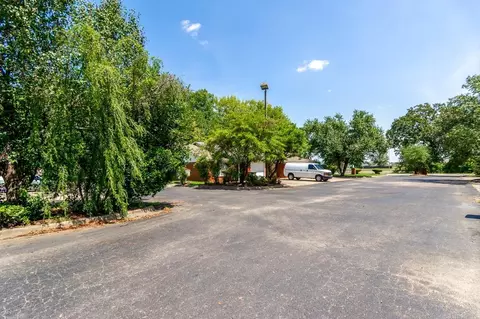 Exterior - 575 5th Ave, Conway, AR 72032 photo 3 of 3