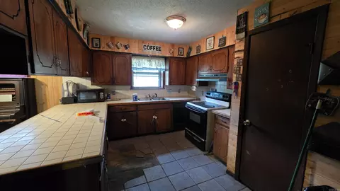 Kitchen - 67 Pinter Ln, Morrilton, AR 72110 photo 1 of 1