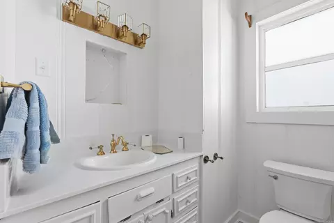 Bath - 409 E Main, Sherrill, AR 72152 photo 1 of 5