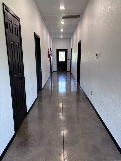 Entry Way - 2494 Ember Rd, Lamar, AR 72846 photo 1 of 1