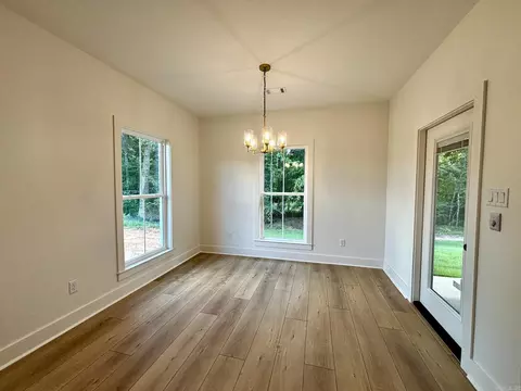 Dining - 215 Apollo Way, Benton, AR 72015 photo 1 of 1