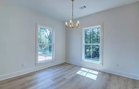 Dining - 215 Apollo Way, Benton, AR 72015 photo 2 of 2