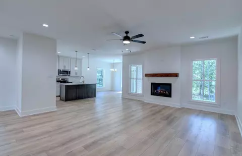 Living - 215 Apollo Way, Benton, AR 72015 photo 2 of 6