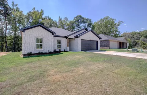 Exterior - 215 Apollo Way, Benton, AR 72015 photo 2 of 9