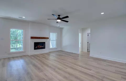 Living - 215 Apollo Way, Benton, AR 72015 photo 3 of 6